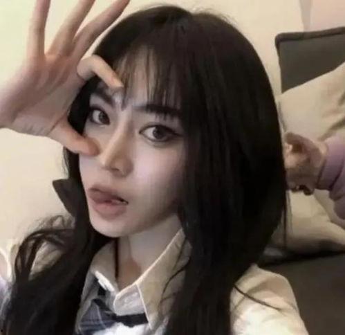 吃瓜女网红图片可爱头像,吃瓜女网红的可爱头像魅力全解析”