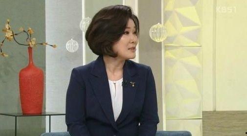 韩国娱乐圈狗仔爆料,狗仔爆料背后的明星真相