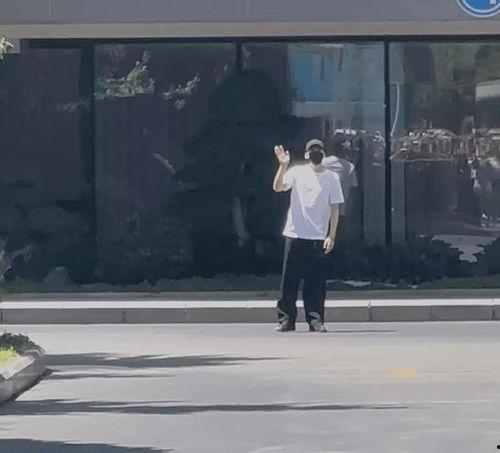李易峰爆料的第一条视频,揭秘娱乐圈不为人知的一面
