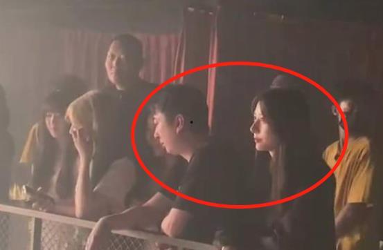 下峪口网红吃瓜事件视频,一场网络狂欢背后的真相揭秘