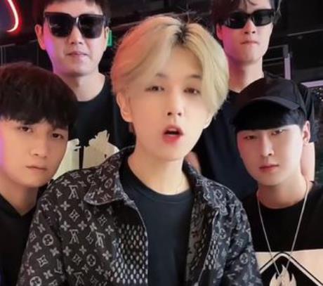 杨迪节目爆料杨紫视频,视频曝光令人捧腹