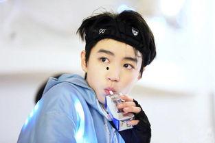 王俊凯真实爆料图片视频