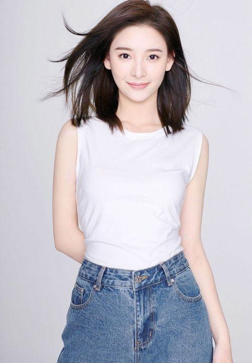 最新爆料袁冰冰图片高清,惊艳亮相，网友直呼女神再现