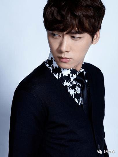 娱乐八卦最新爆料李易峰,神秘女友身份引网友热议