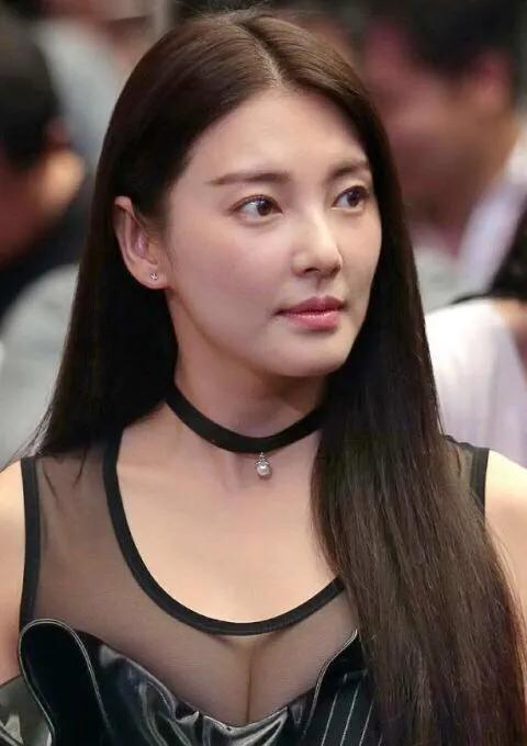 圈内爆料李小璐王源,圈内爆料揭秘背后真相