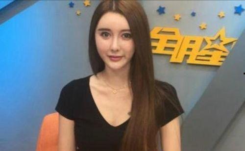 严肃小厨娘爆料视频播放,揭秘烹饪界神秘面纱