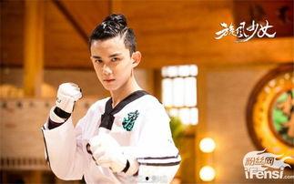 娱乐爆料王俊凯吴磊,兄弟情深，幕后故事大揭秘